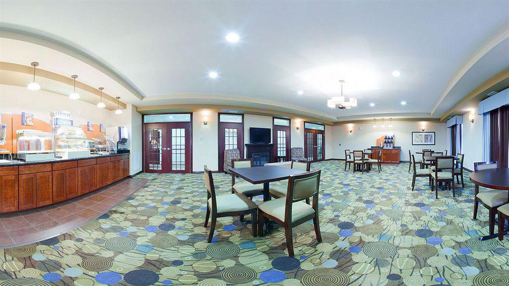 Pike Inn Le Roy - Bloomington Southeast Area Εξωτερικό φωτογραφία