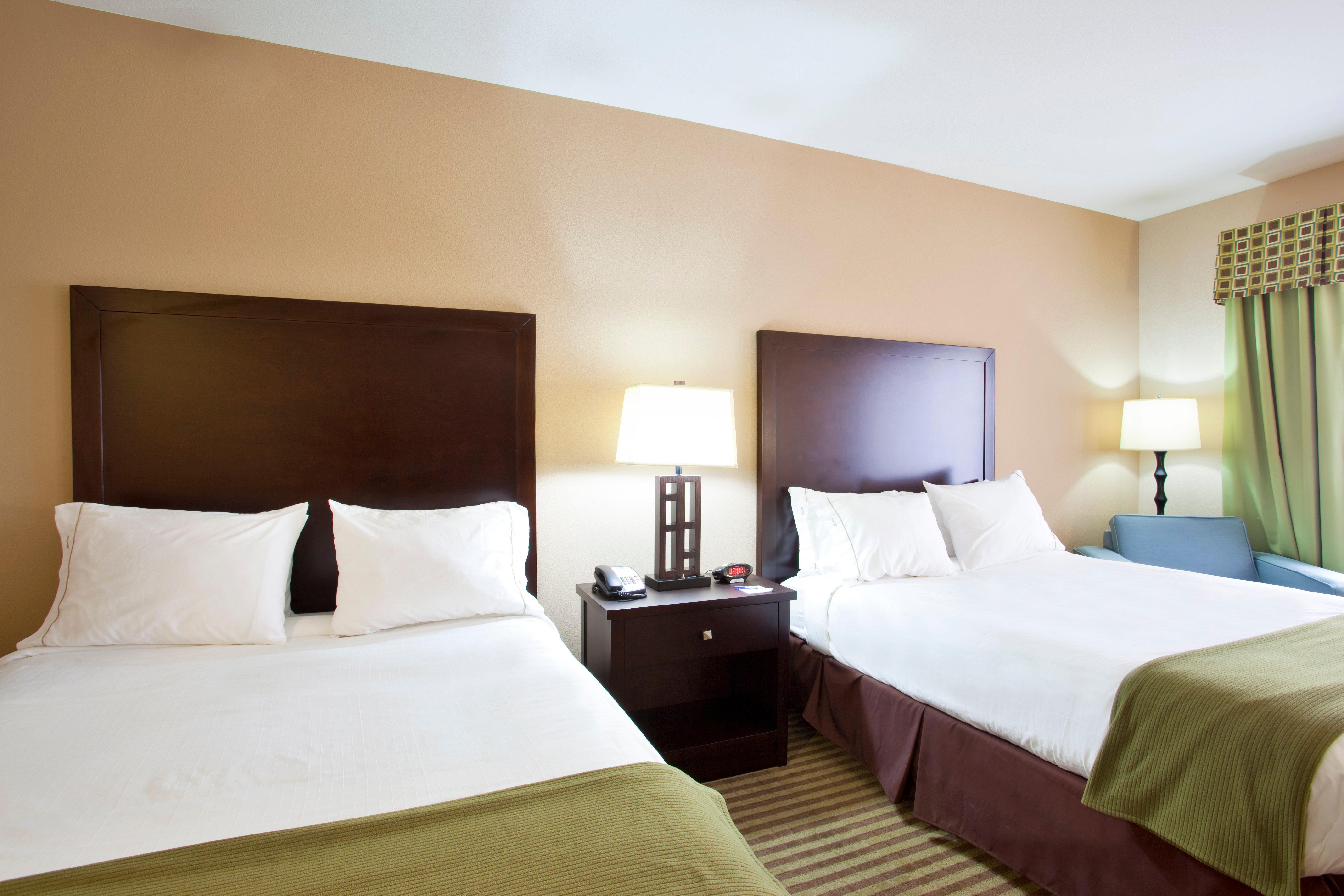 Pike Inn Le Roy - Bloomington Southeast Area Εξωτερικό φωτογραφία